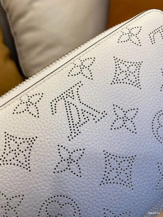 WALLET LOUIS VUITTON ZIPPY 0710